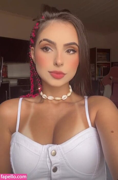 Larissa Costa