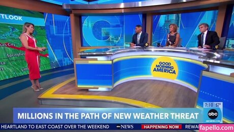Naakte gelekte OnlyFans-foto van Ginger Zee