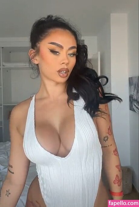 Elley Davies