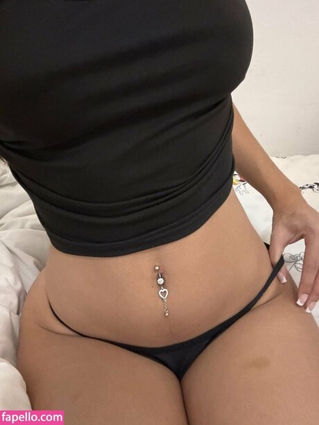 Naakte gelekte OnlyFans-foto van Iisexylatina