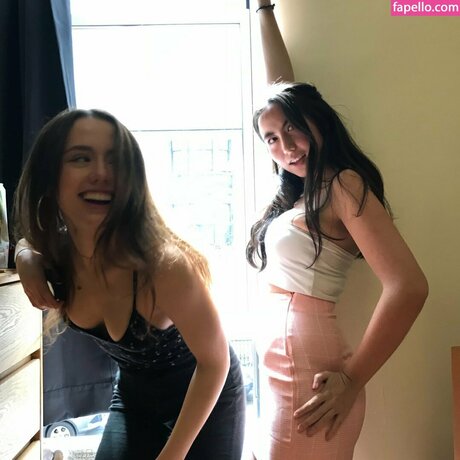 Lily Mo Sheen