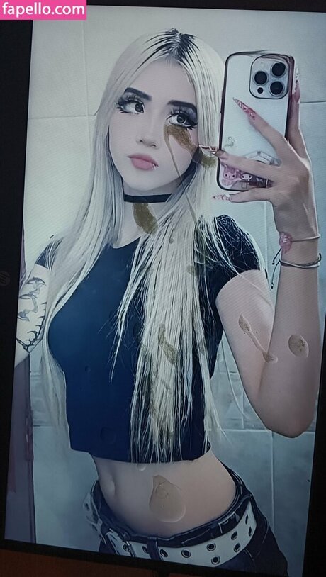 Naakte gelekte OnlyFans-foto van Darckmarie