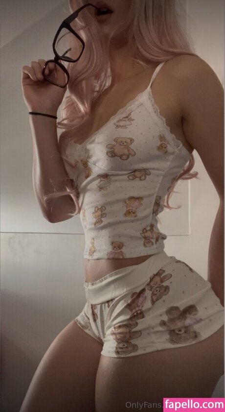 Naakte gelekte OnlyFans-foto van Cherryxft