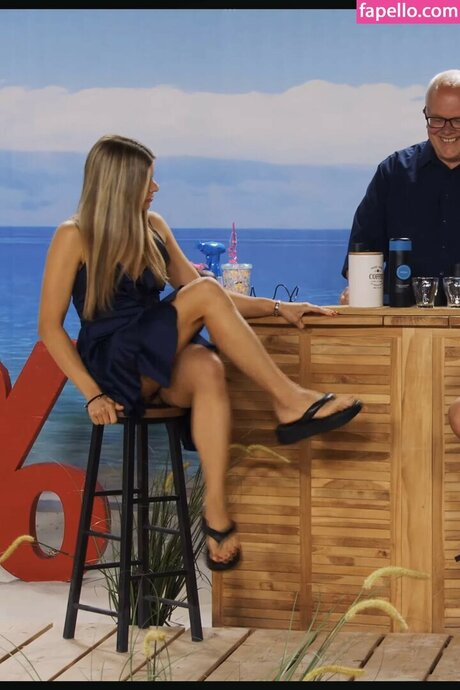 Pearl Tv Upskirt