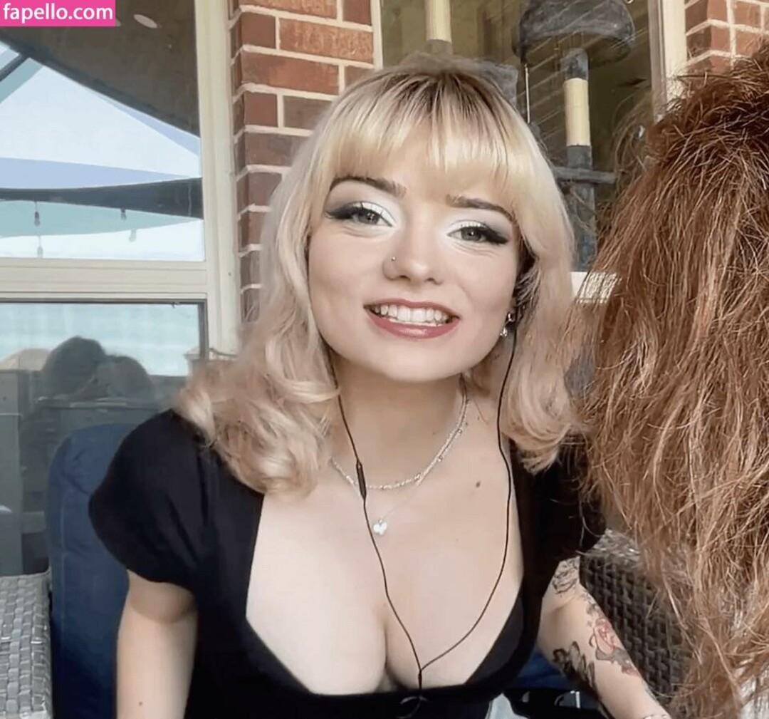 Naakte gelekte OnlyFans-foto van Emmas Myspace #48 Naakte gelekte OnlyFans-foto van Emmas Myspace #48