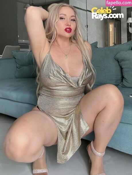 Naakte gelekte OnlyFans-foto van Stylebyanna