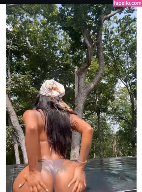 Naakte gelekte OnlyFans-foto van Daddysprettybaby