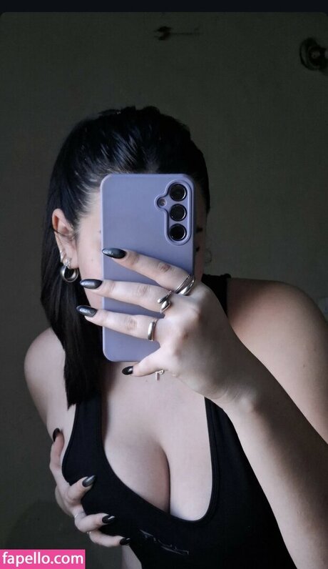Naakte gelekte OnlyFans-foto van Fatima Bringas