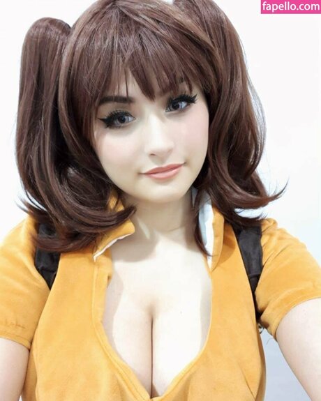 Naakte gelekte OnlyFans-foto van Mekaneko
