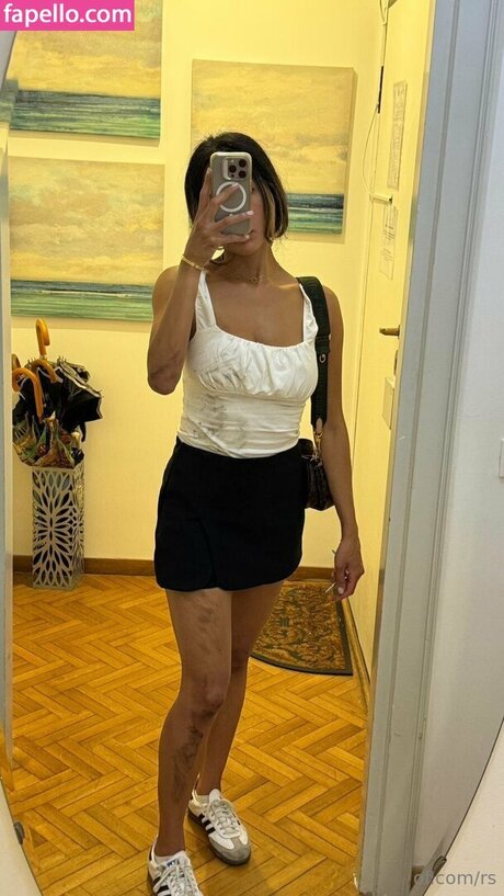 Miss Ria Santos