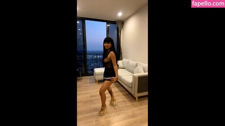 Leona Thai