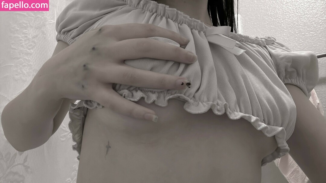 Naakte gelekte OnlyFans-foto van Veildose #12 Naakte gelekte OnlyFans-foto van Veildose #12