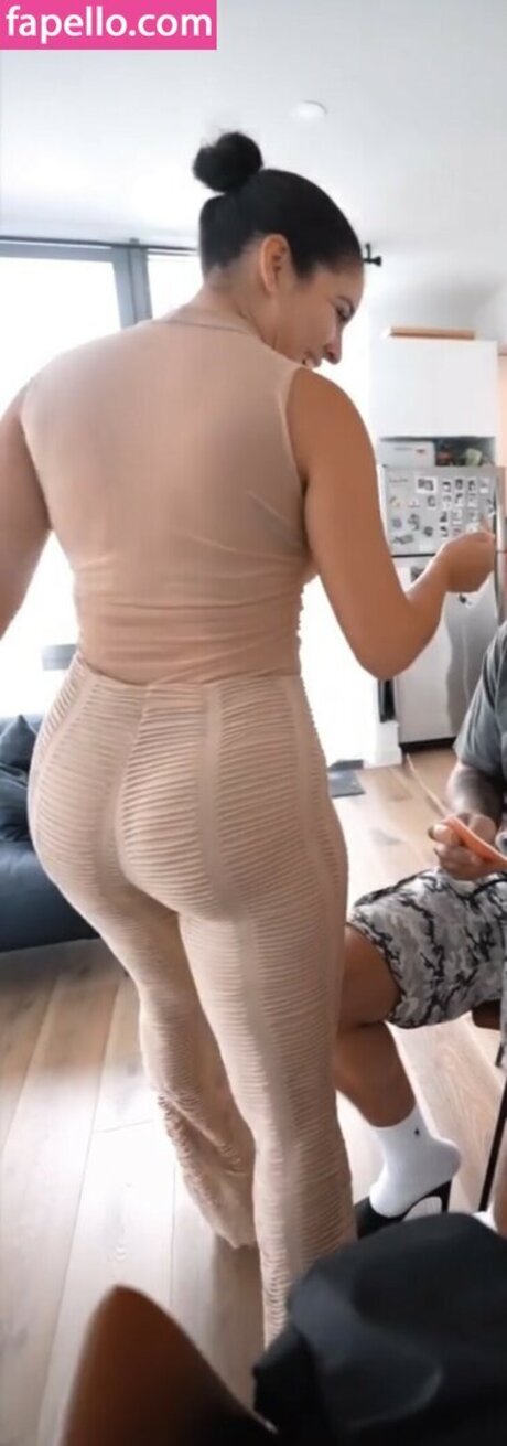 Maleni Cruz