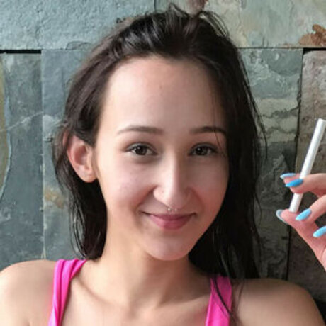 Naakte gelekte OnlyFans-foto van Carmenrae