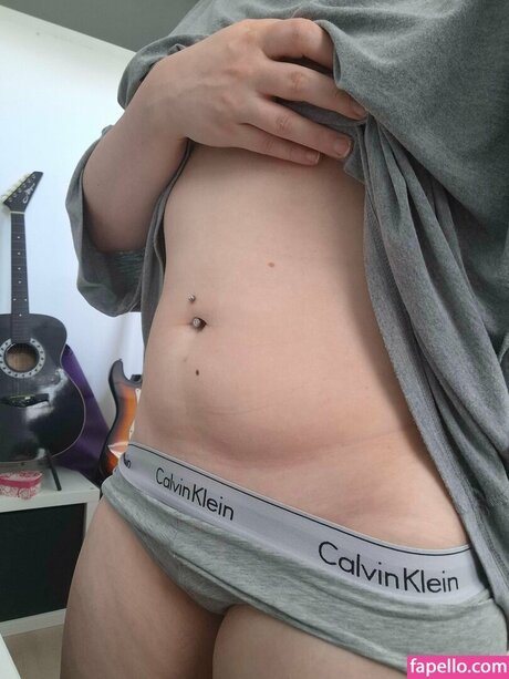 Naakte gelekte OnlyFans-foto van Lewdcassiexiv