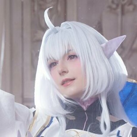 Naakte gelekte OnlyFans-foto van Kyuhime