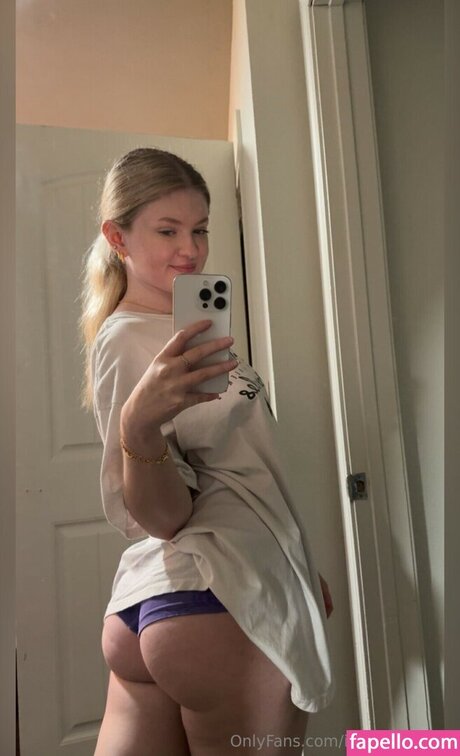 Izzy Nicole