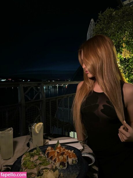Naakte gelekte OnlyFans-foto van Influesii753