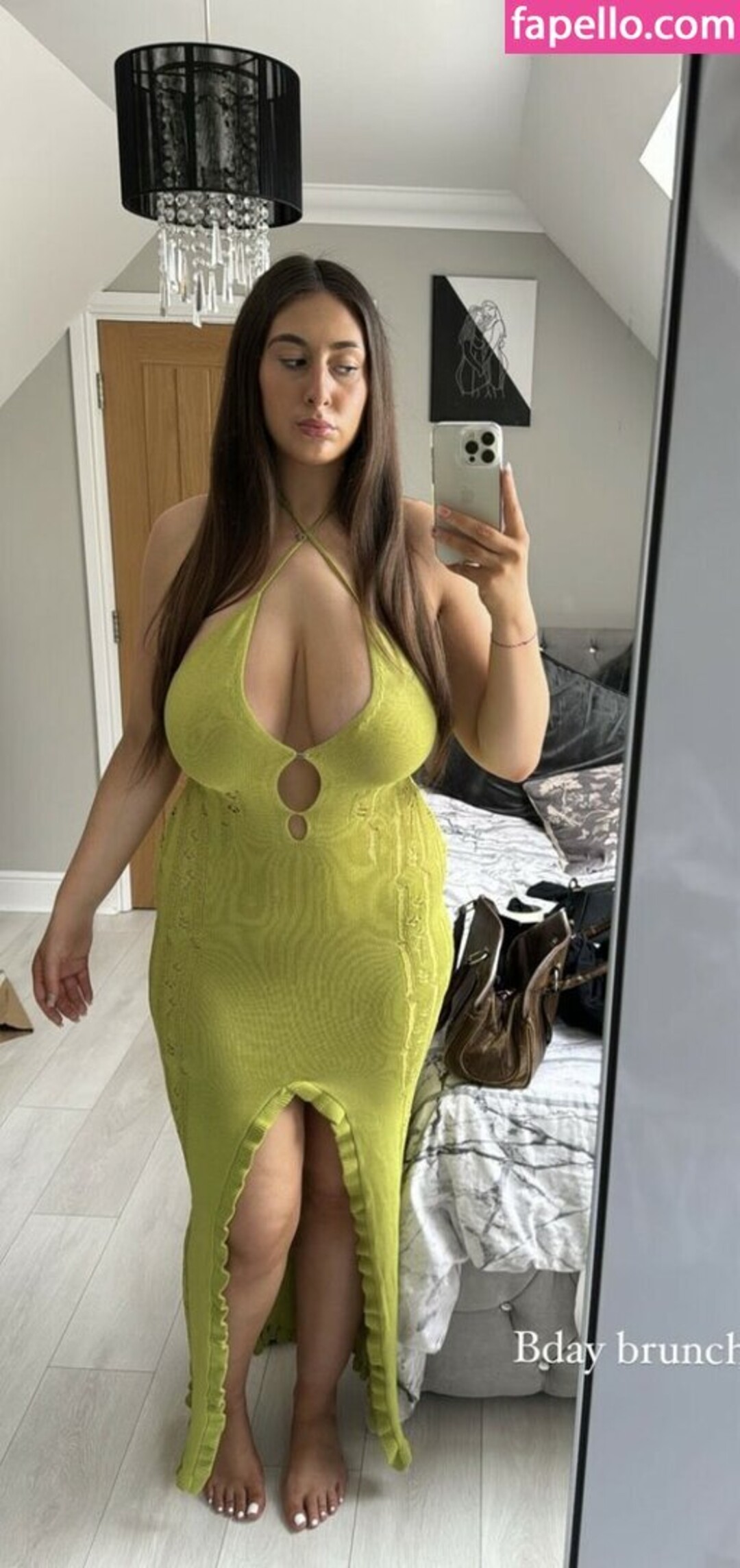 Naakte gelekte OnlyFans-foto van Sophie Alice #3 Naakte gelekte OnlyFans-foto van Sophie Alice #3