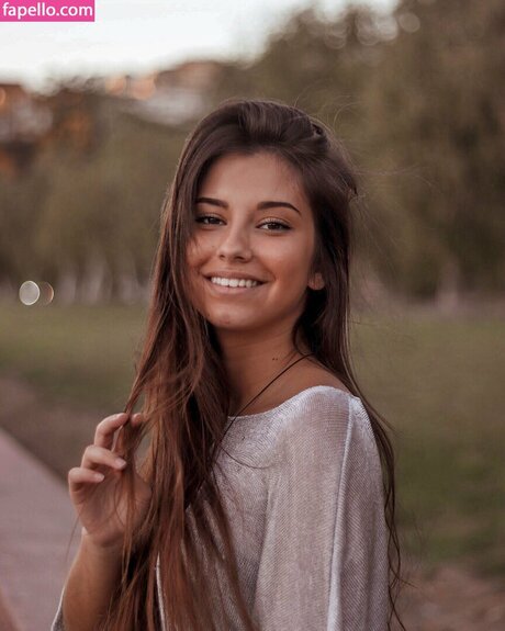 Carly Santos