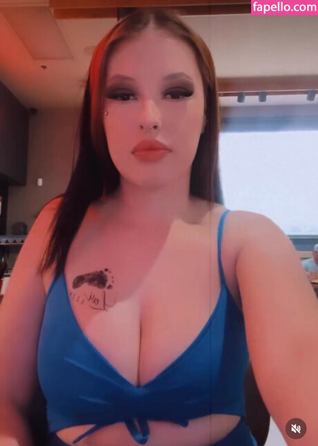 Naakte gelekte OnlyFans-foto van Alanahreid2025