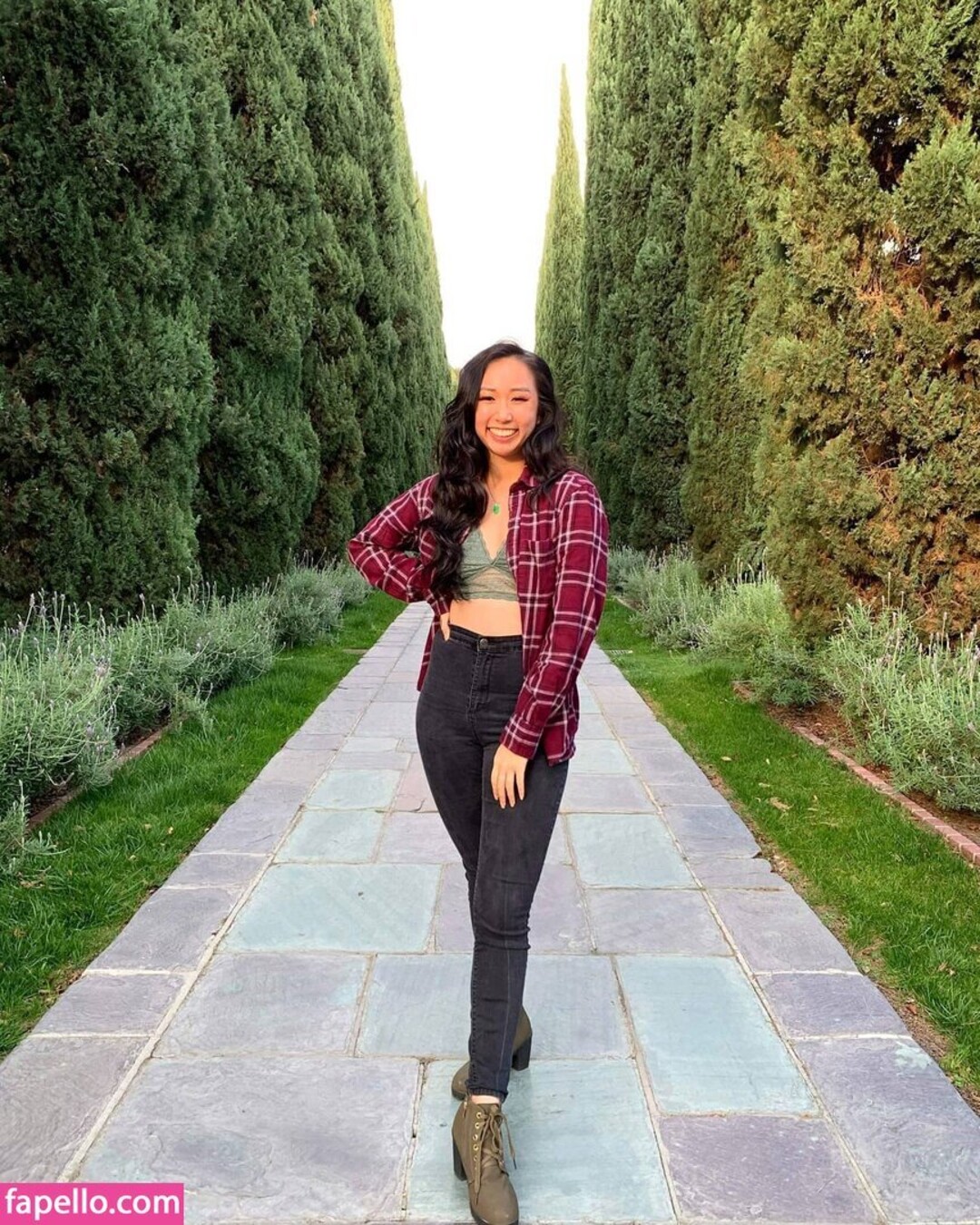 Naakte gelekte OnlyFans-foto van Sophia Phan #1 Naakte gelekte OnlyFans-foto van Sophia Phan #1