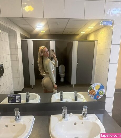 Naakte gelekte OnlyFans-foto van South Shields