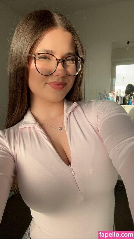 Naakte gelekte OnlyFans-foto van Lilousecret