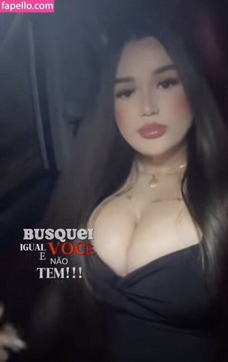 Naakte gelekte OnlyFans-foto van Byalineferri