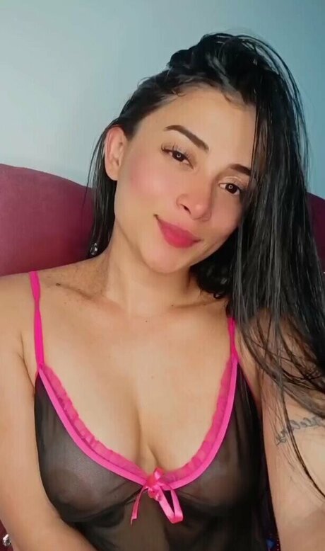 Naakte gelekte OnlyFans-foto van Mafe Mar