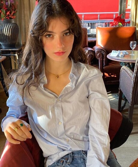 Naakte gelekte OnlyFans-foto van Zoa Mossour
