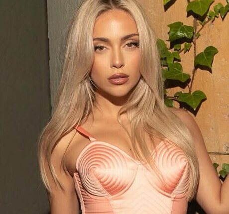Ana Mena