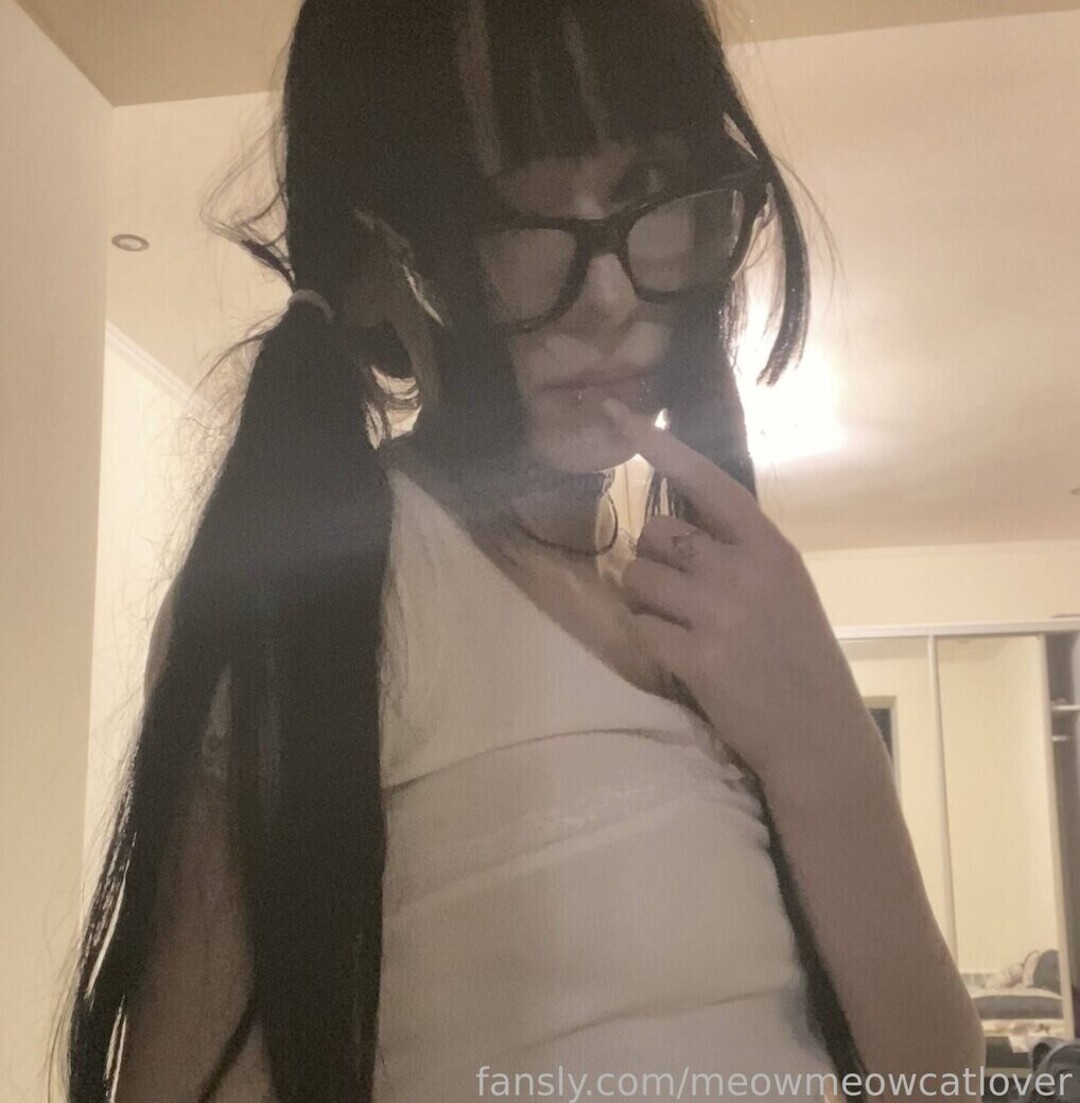 Naakte gelekte OnlyFans-foto van Meowmeowcatlover #12 Naakte gelekte OnlyFans-foto van Meowmeowcatlover #12