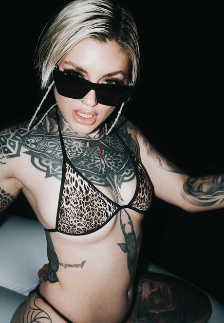Naakte gelekte OnlyFans-foto van Kayleemalone