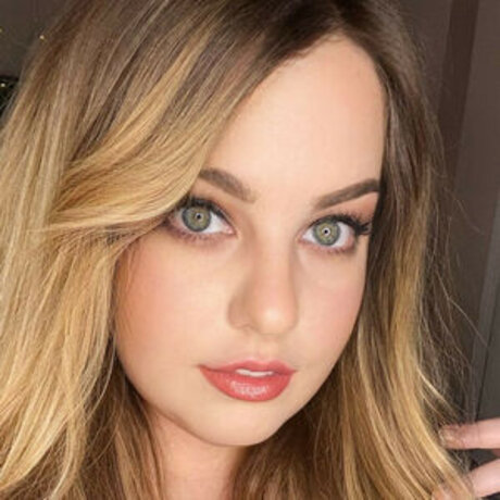 Naakte gelekte OnlyFans-foto van Pastaroniravioli