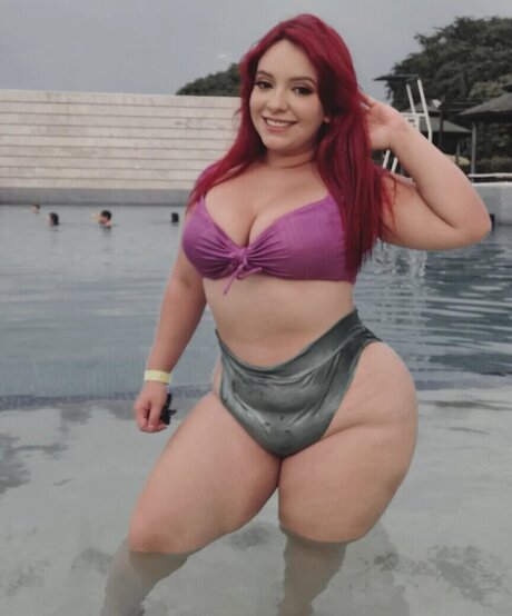 Naakte gelekte OnlyFans-foto van Kathlyn Prisco