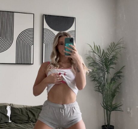 Secretshylatina