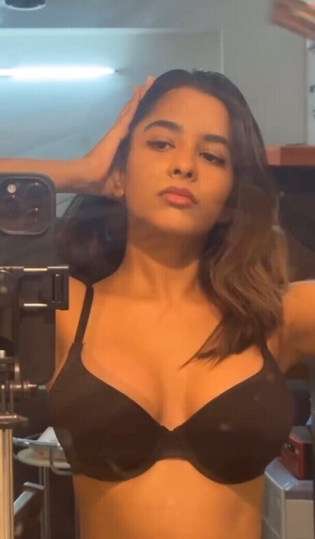 Aurora Sinclair