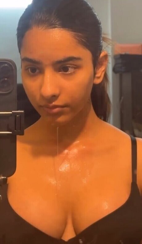 Aurora Sinclair