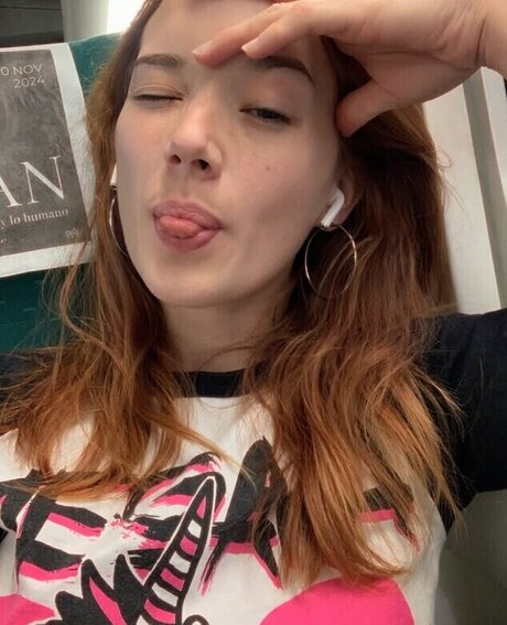 Naakte gelekte OnlyFans-foto van Aria Bedmar
