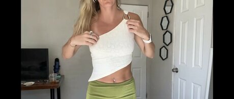 Beez ASMR