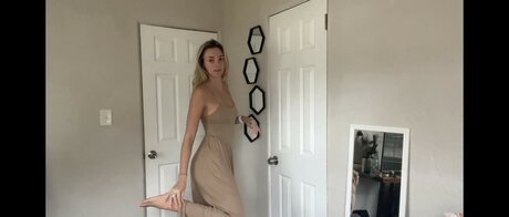 Beez ASMR