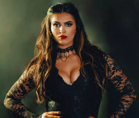 Naakte gelekte OnlyFans-foto van Persia Pirotta