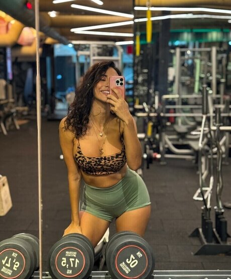 Naakte gelekte OnlyFans-foto van Zepzepp91