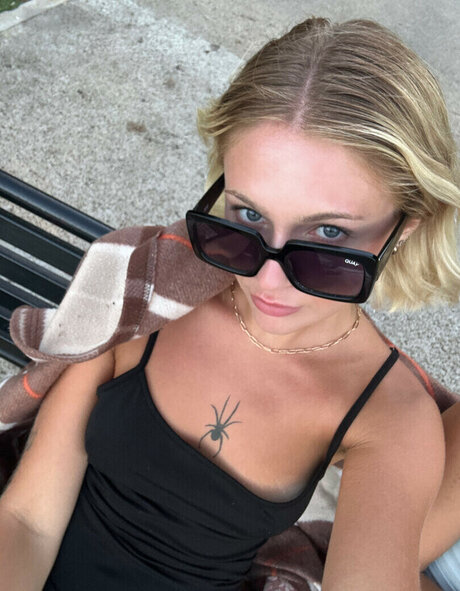 Naakte gelekte OnlyFans-foto van Lillersxoxo