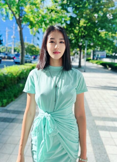 Thea Lee