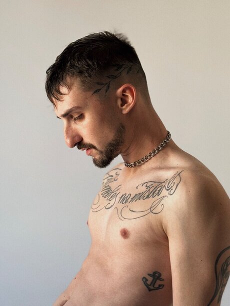 Naakte gelekte OnlyFans-foto van Gabriel De Sp