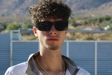 Naakte gelekte OnlyFans-foto van Donovan