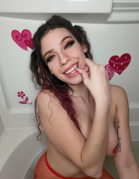 Naakte gelekte OnlyFans-foto van Naketalickitung