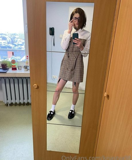Naakte gelekte OnlyFans-foto van Knastya98